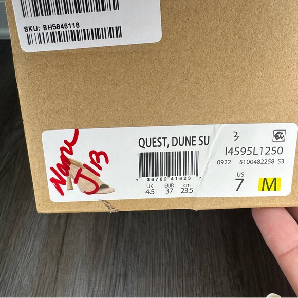 Vince Quest Dune Suede Slingback Sandal Heels - Picture 13 of 13